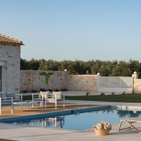 Evaero Villas I, Ii, Iii, IV - An Ever-So Inviting Escape, By Thinkvilla Sfakaki Exterior photo