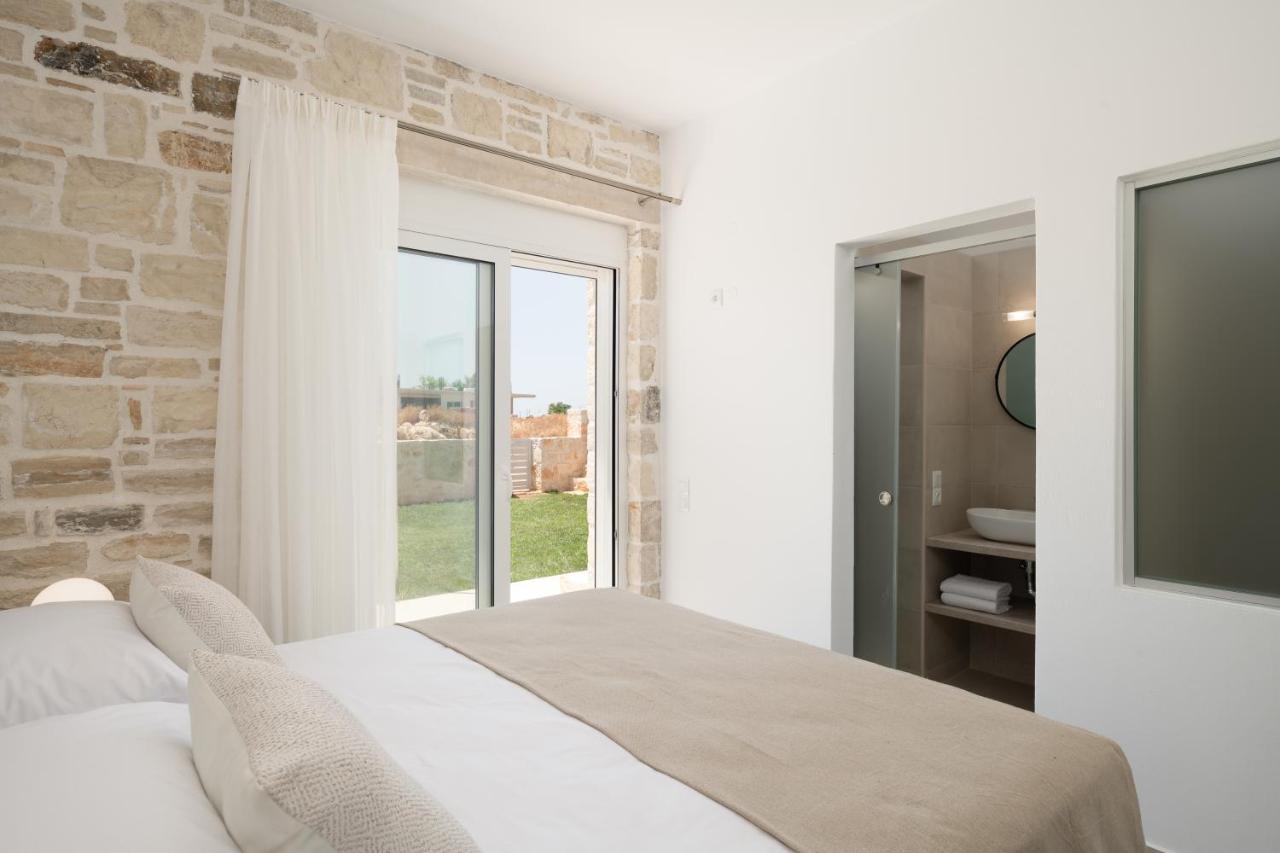 Evaero Villas I, Ii, Iii, IV - An Ever-So Inviting Escape, By Thinkvilla Sfakaki Exterior photo