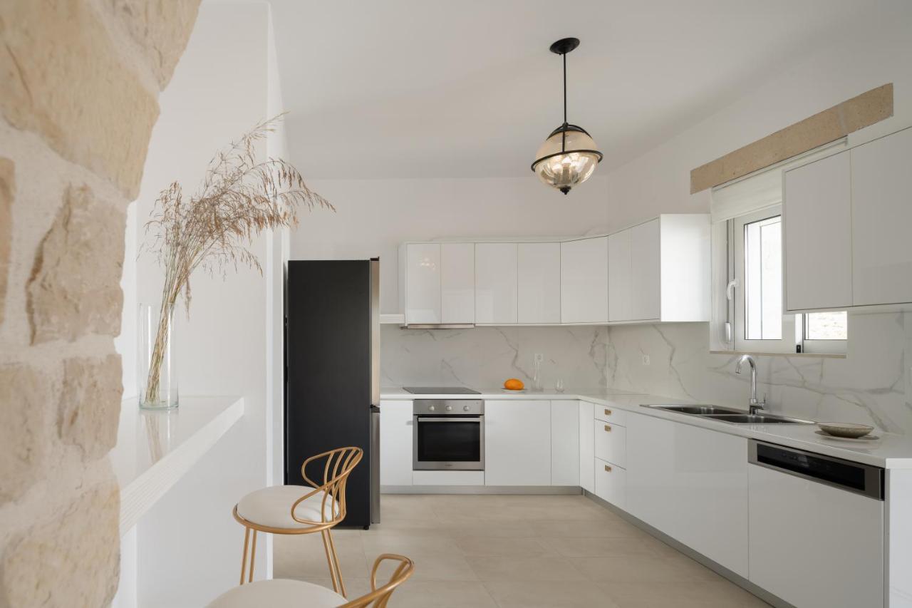 Evaero Villas I, Ii, Iii, IV - An Ever-So Inviting Escape, By Thinkvilla Sfakaki Exterior photo