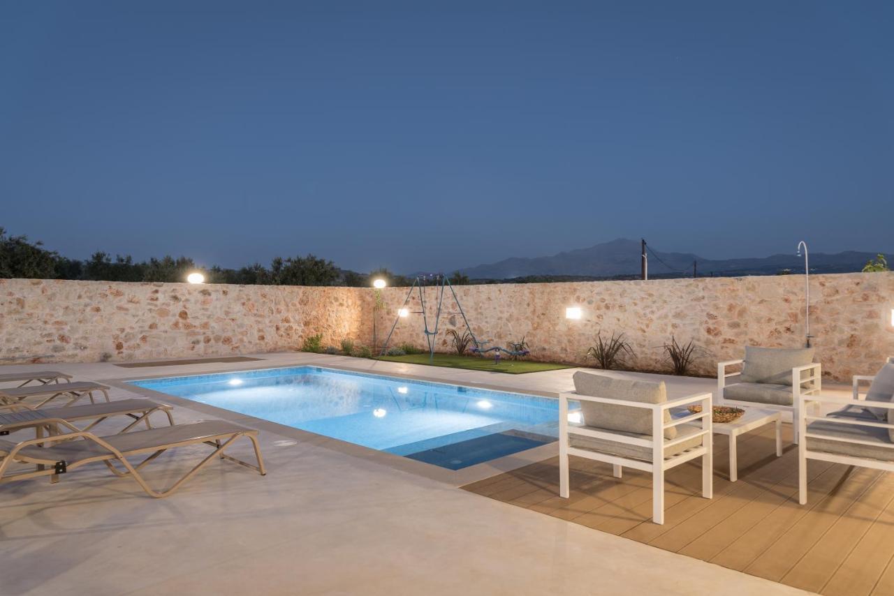Evaero Villas I, Ii, Iii, IV - An Ever-So Inviting Escape, By Thinkvilla Sfakaki Exterior photo