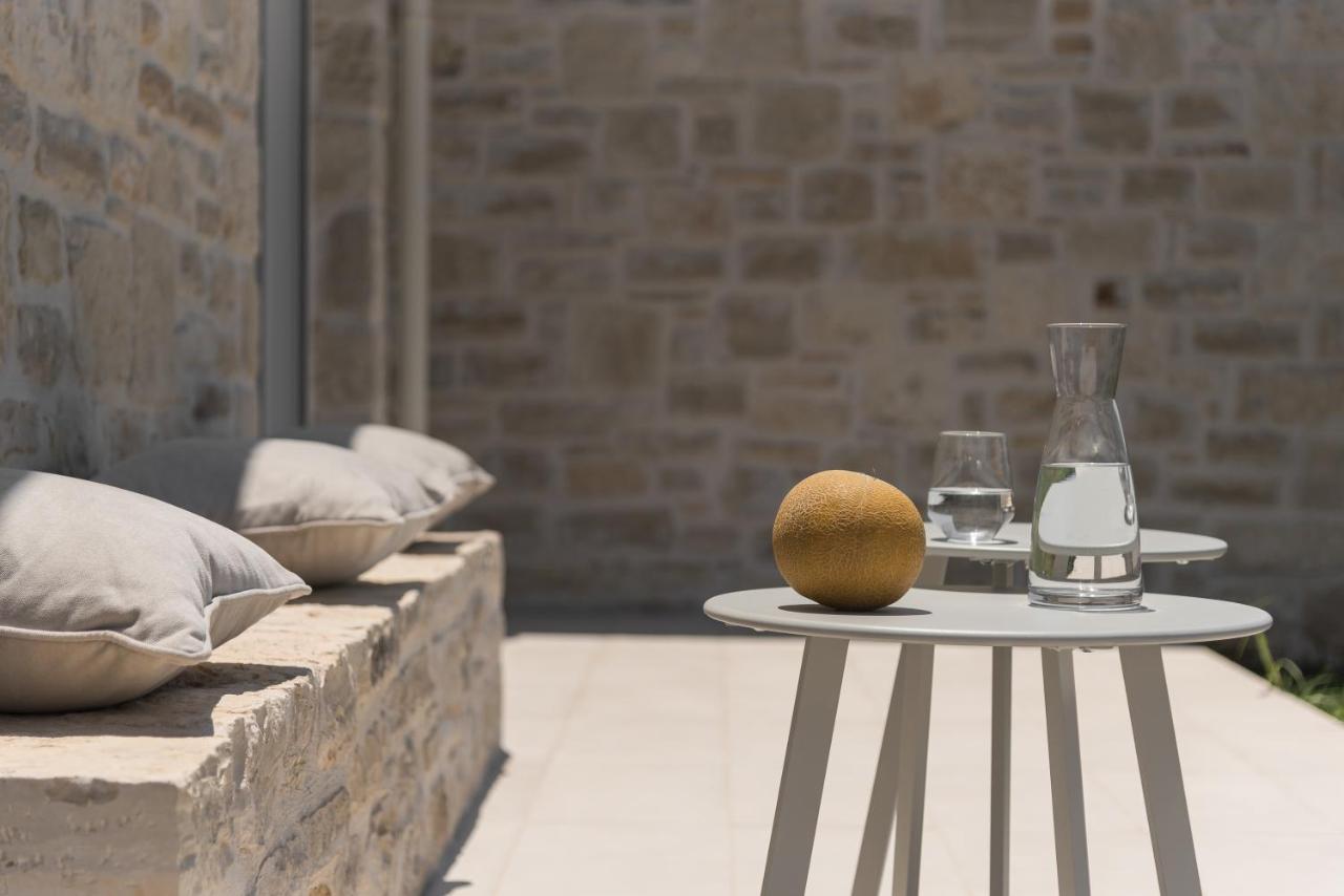 Evaero Villas I, Ii, Iii, IV - An Ever-So Inviting Escape, By Thinkvilla Sfakaki Exterior photo