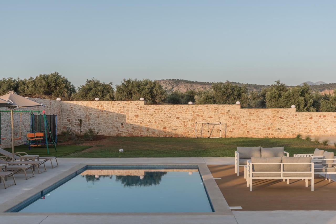 Evaero Villas I, Ii, Iii, IV - An Ever-So Inviting Escape, By Thinkvilla Sfakaki Exterior photo